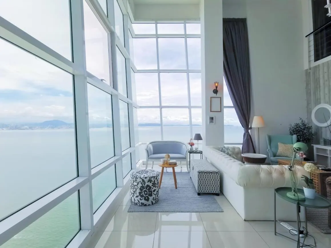Fascinating Seaview Apartment At Maritime Penang Jelutong 0*,